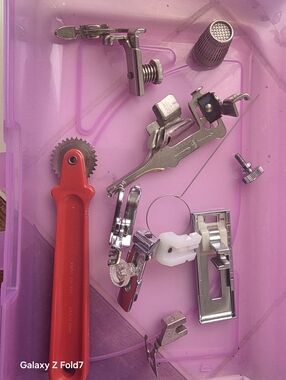 Singer Presser Feet, Seam Guide, Thimble, Tracing Wheel Lot